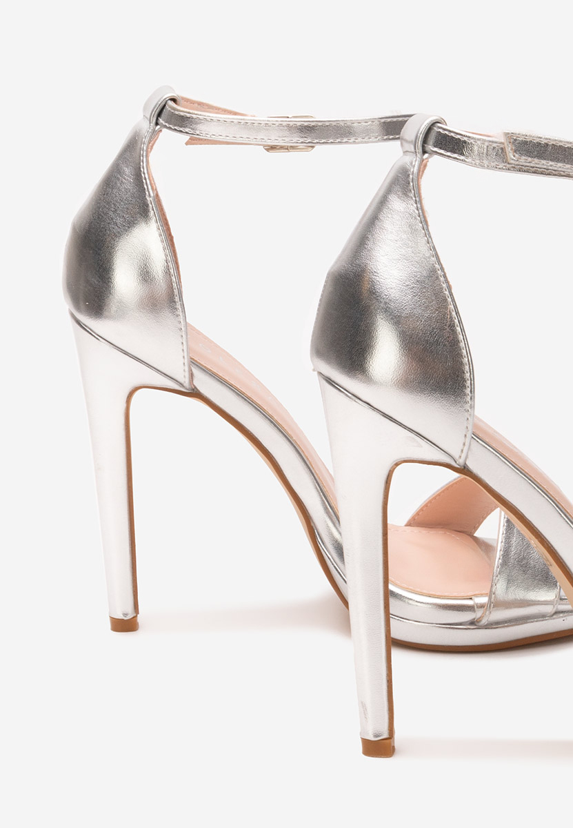 Barnysa ezüst tűsarkú szandál