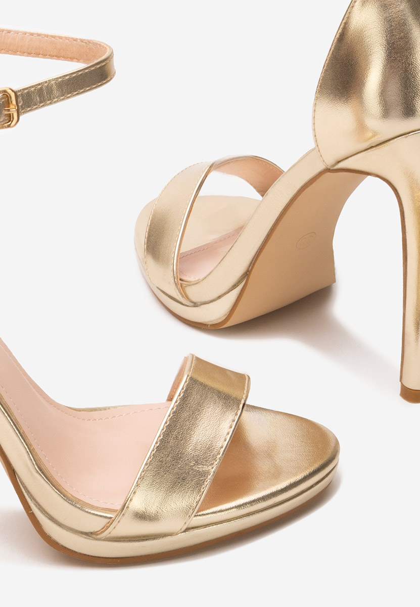 Barnysa aranyszínü tűsarkú szandál