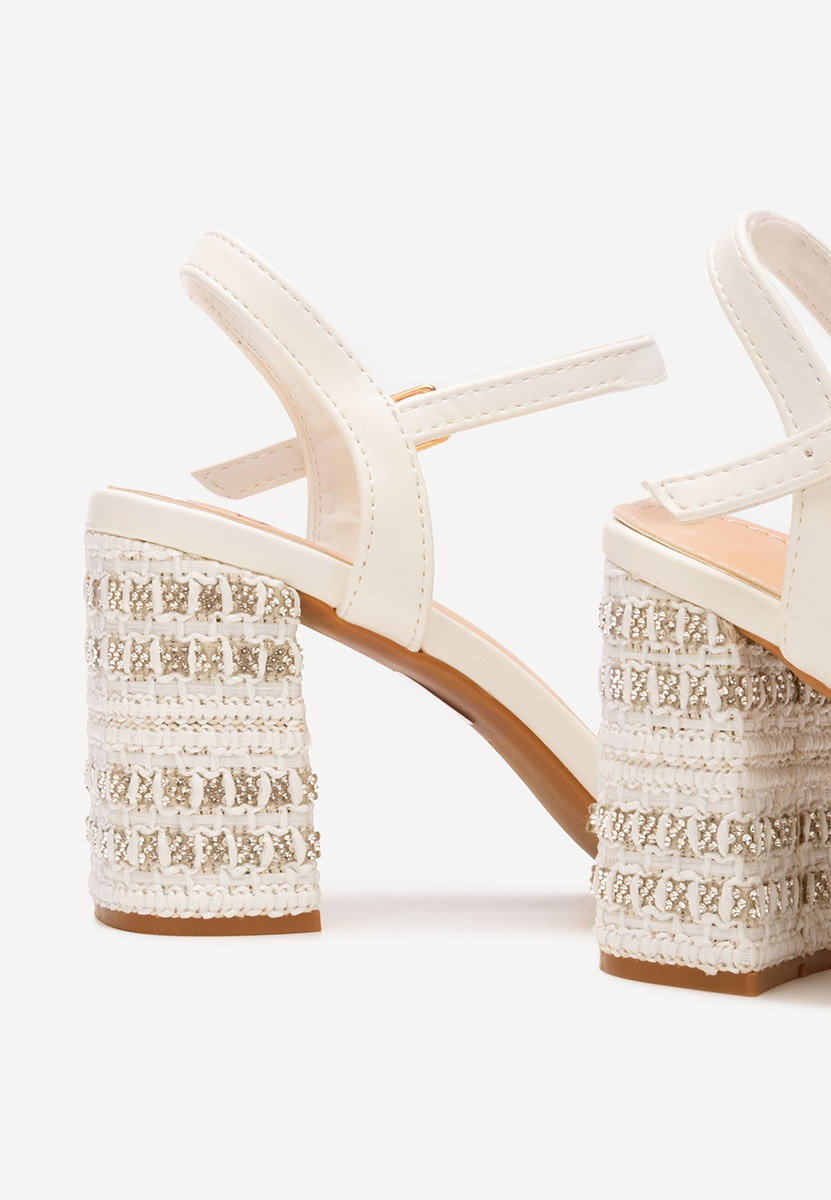 Marsela fehér vastag sarkú szandál 
