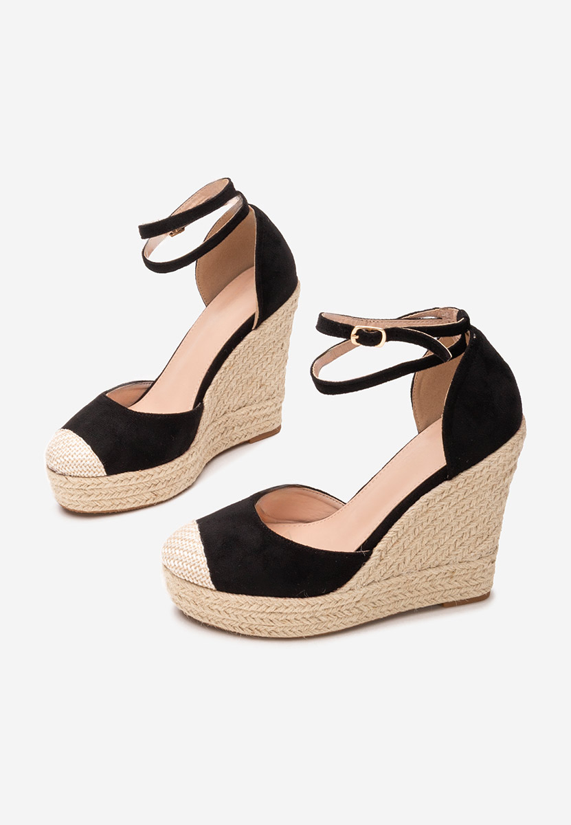 Saniza v3 fekete platform szandál