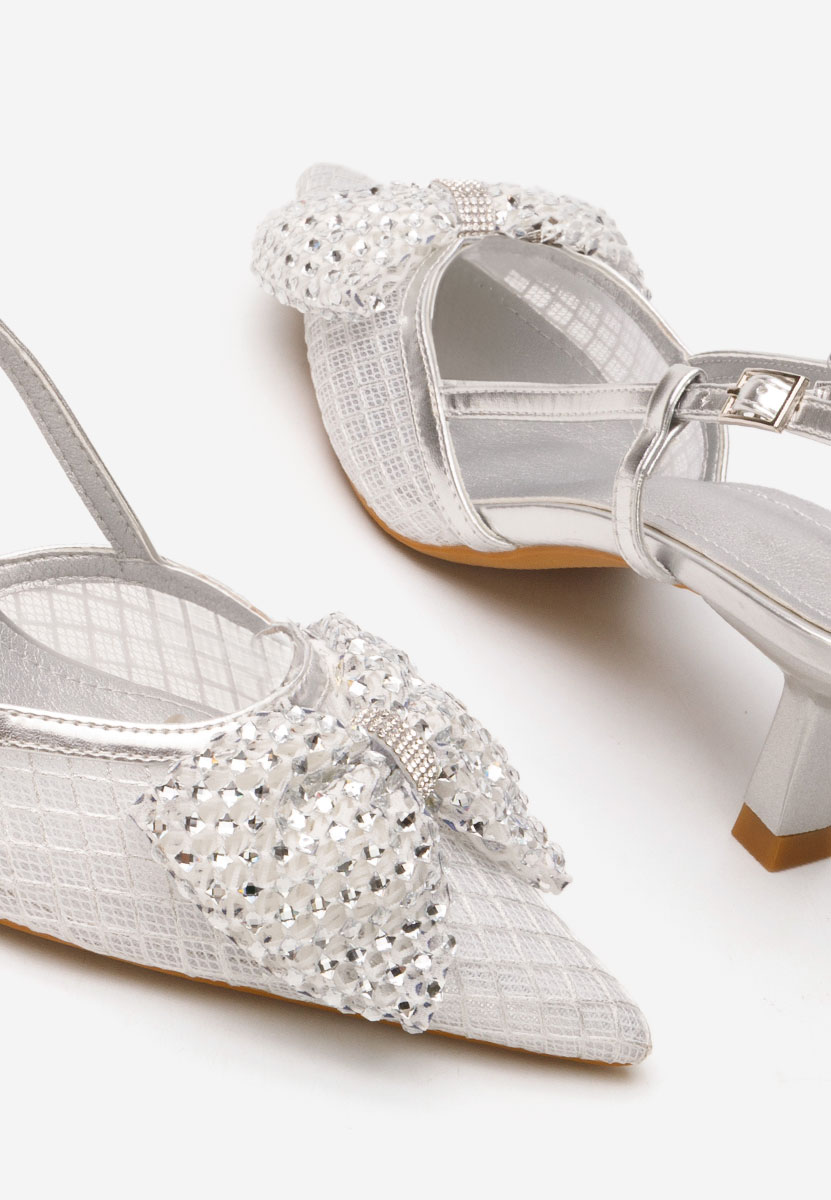 Daniele ezüst alacsony sarkú körömcipő