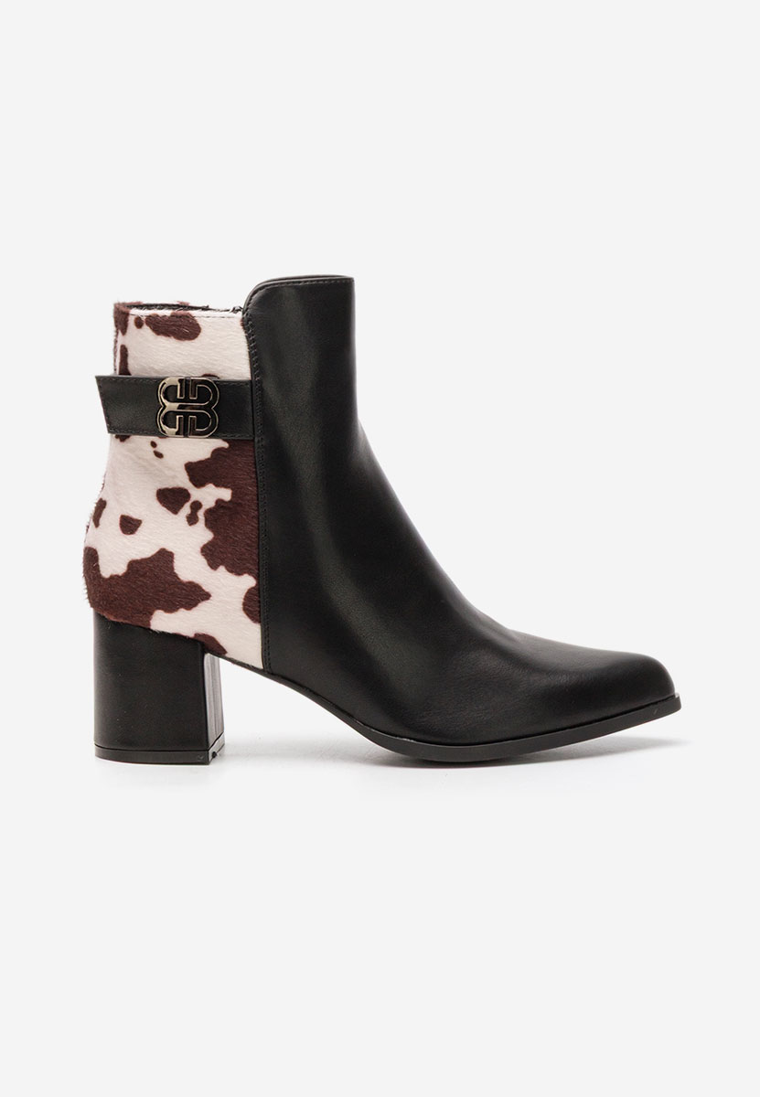 Marivora fekete bokacsizma vastag sarokkal