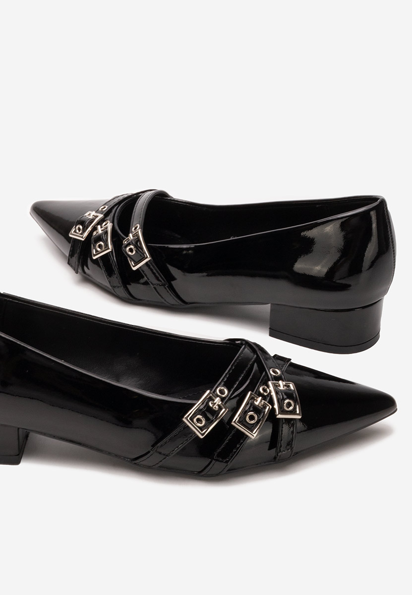 Otisia fekete alacsony sarkú körömcipő