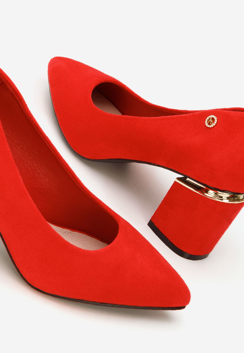 Nelia v5 piros vastag sarkú magassarkú 