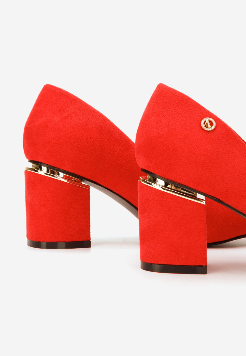 Nelia v5 piros vastag sarkú magassarkú 