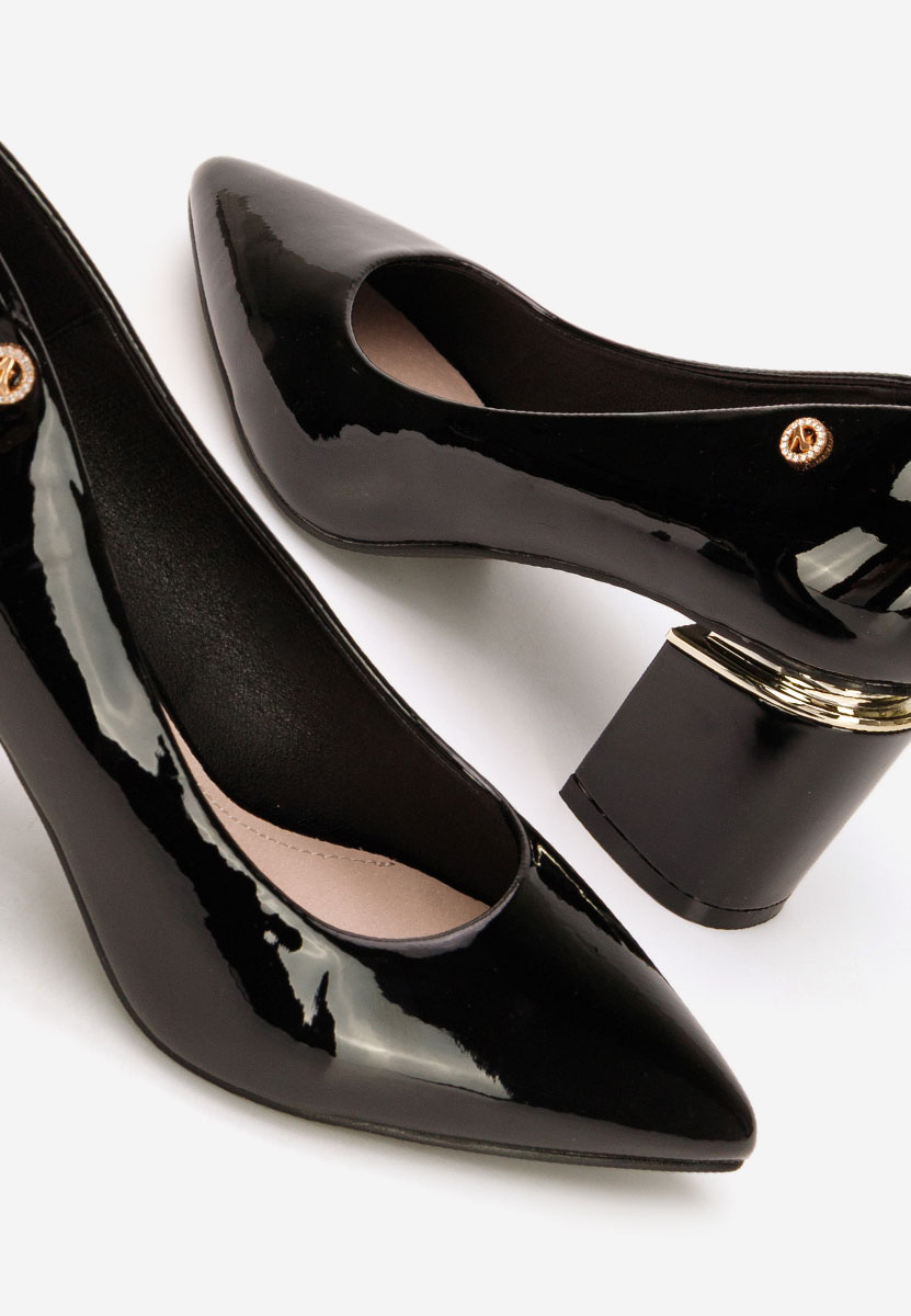 Nelia v4 fekete vastag sarkú magassarkú 