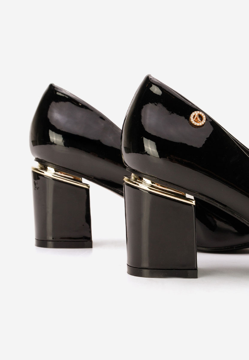 Nelia v4 fekete vastag sarkú magassarkú 