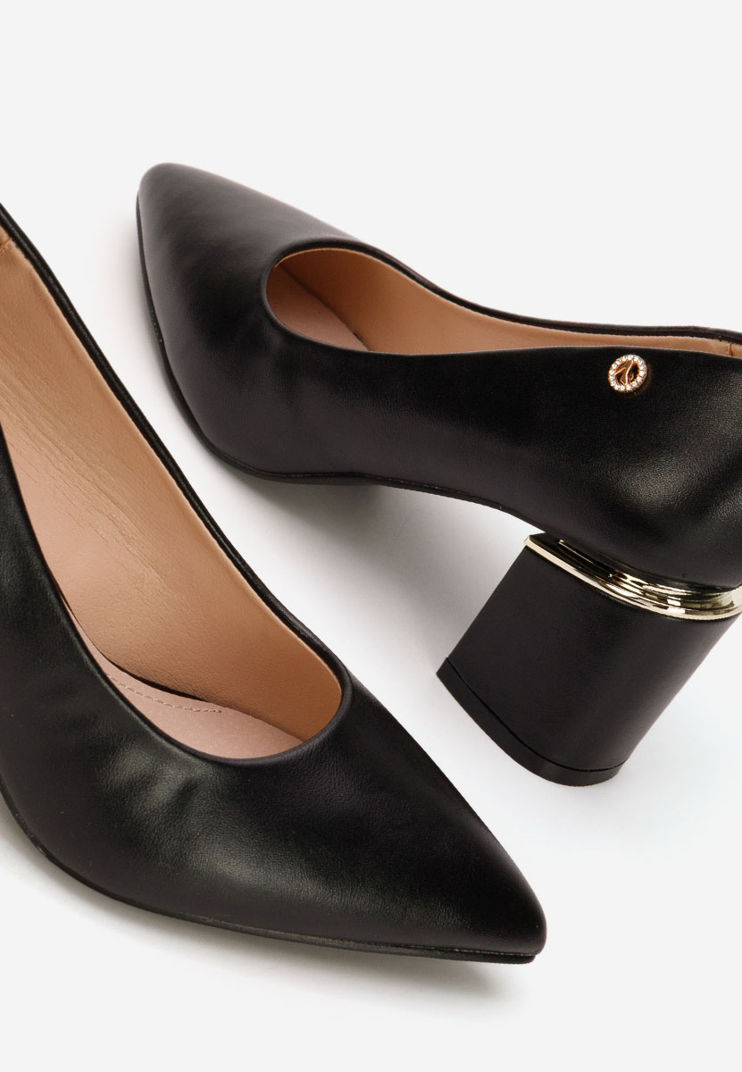 Nelia v4 fekete vastag sarkú magassarkú 