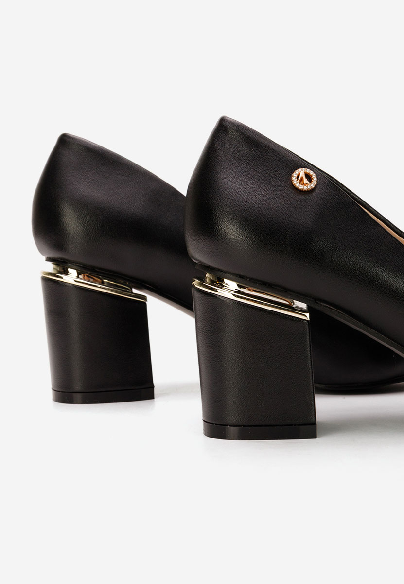 Nelia v4 fekete vastag sarkú magassarkú 