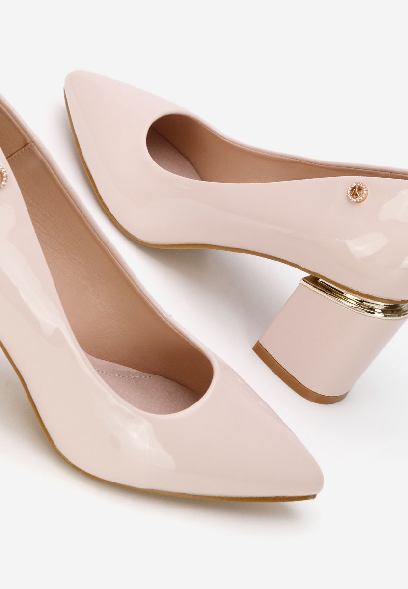 Nelia v4 bézs vastag sarkú magassarkú 