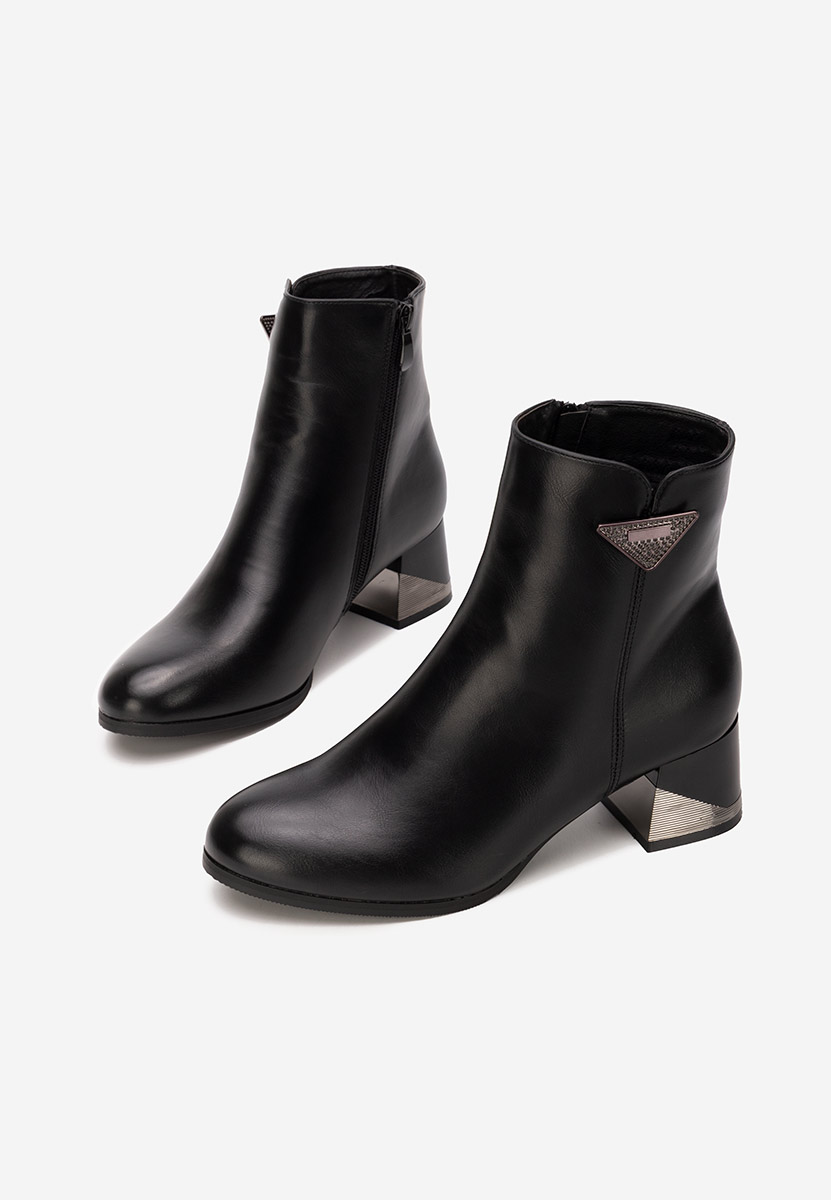 Velisara fekete bokacipő vastag sarokkal