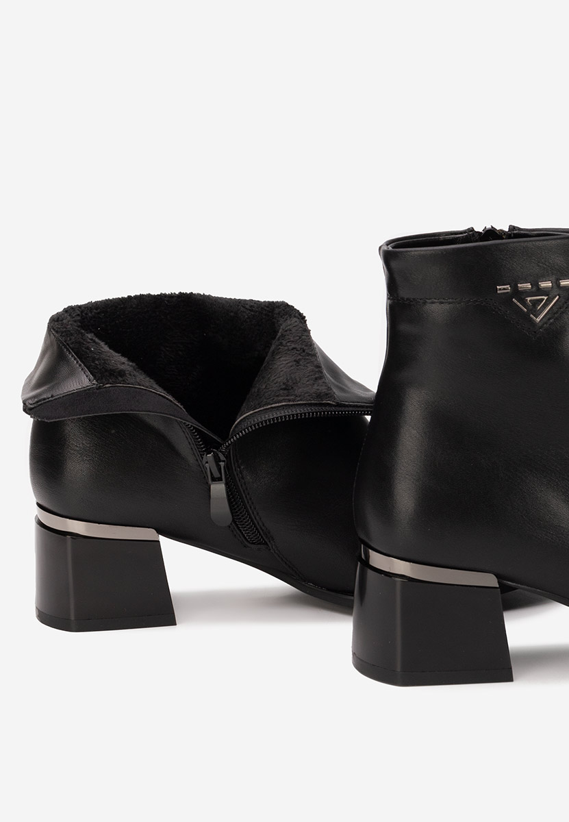 Takita v2 fekete magassarkú bokacipő