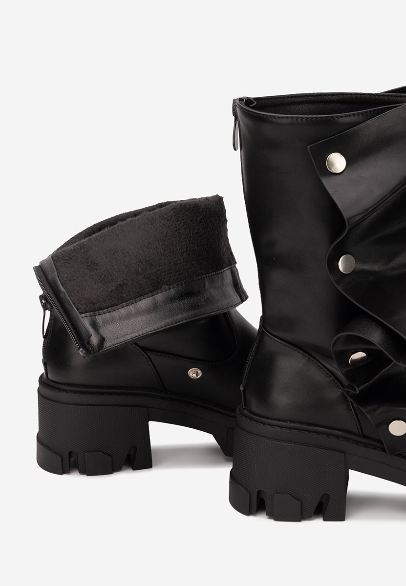 Valena fekete rövid szárú csizma