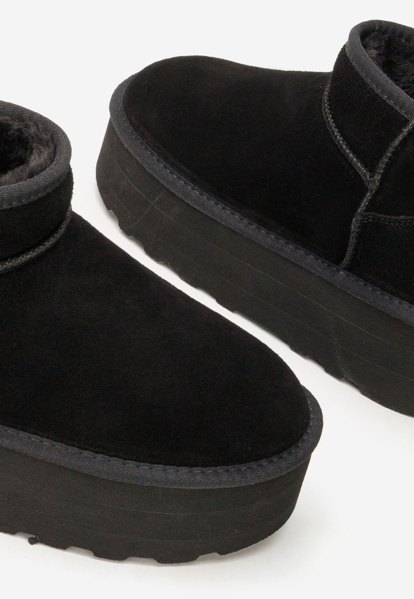 Fenoria fekete telitalpú csizma