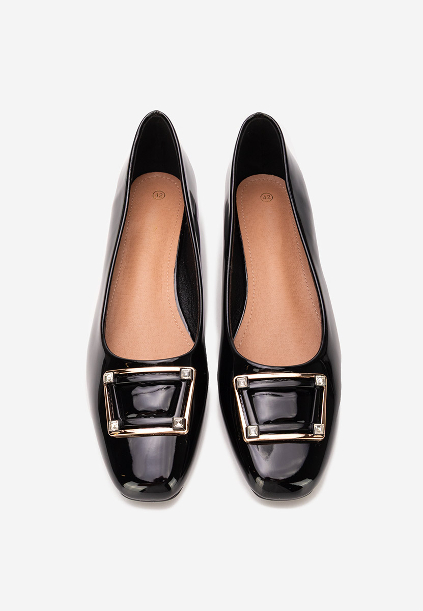 Huana fekete alacsony sarkú körömcipő