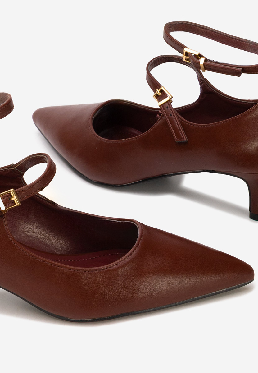 Sarla borvörös alacsony sarkú körömcipő