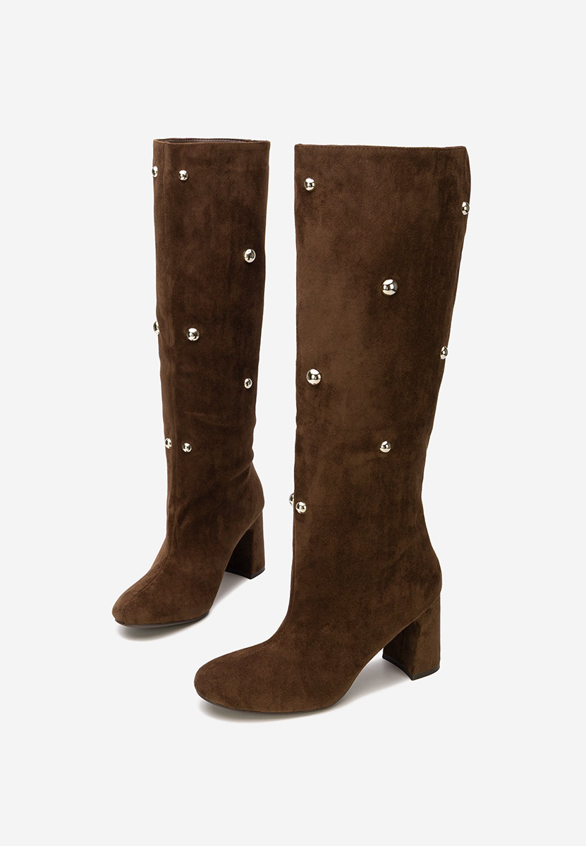 Noielia barna magassarkú csizma