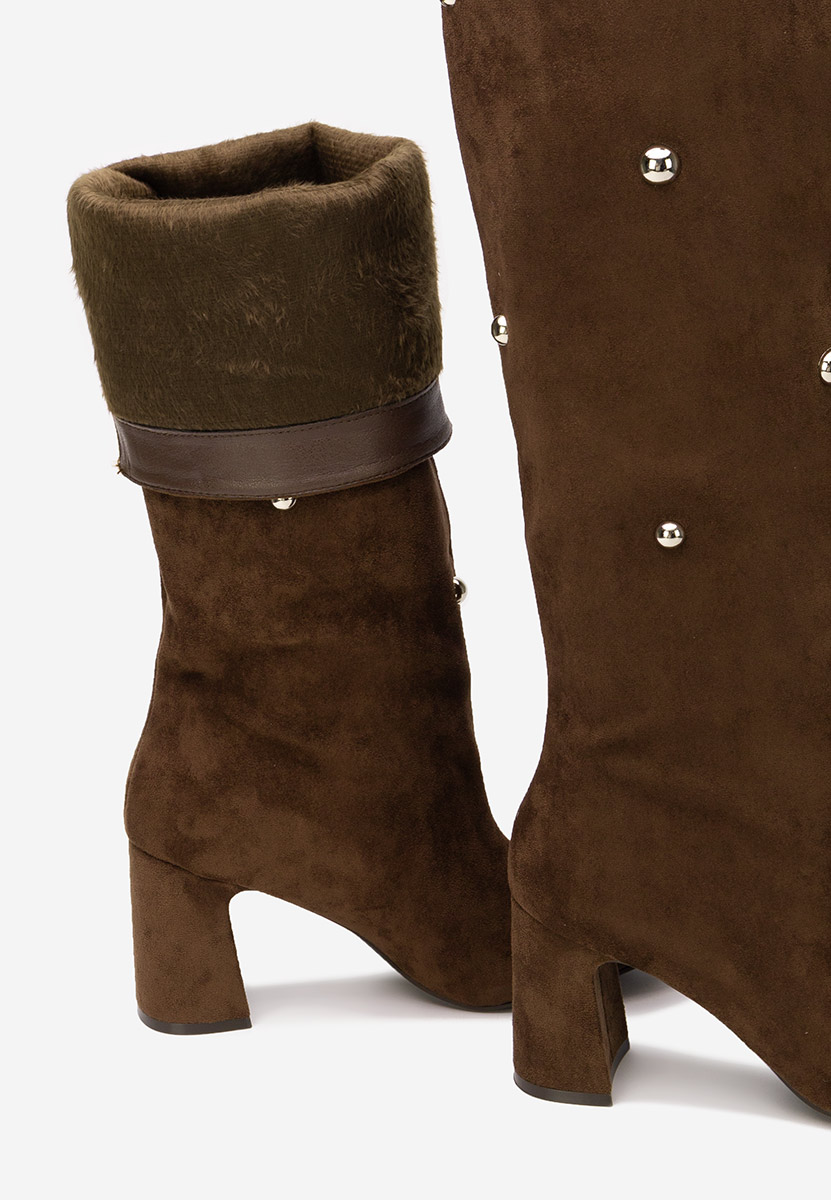 Noielia barna magassarkú csizma