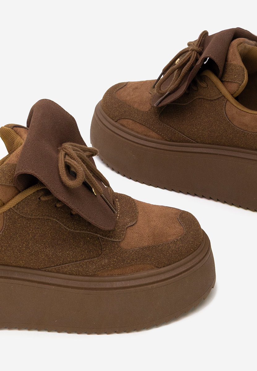Oliveia barna telitalpú platform sneaker