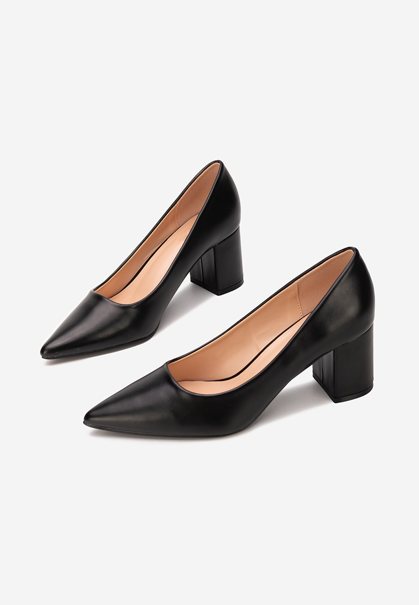 Brivara fekete vastag sarkú magassarkú 