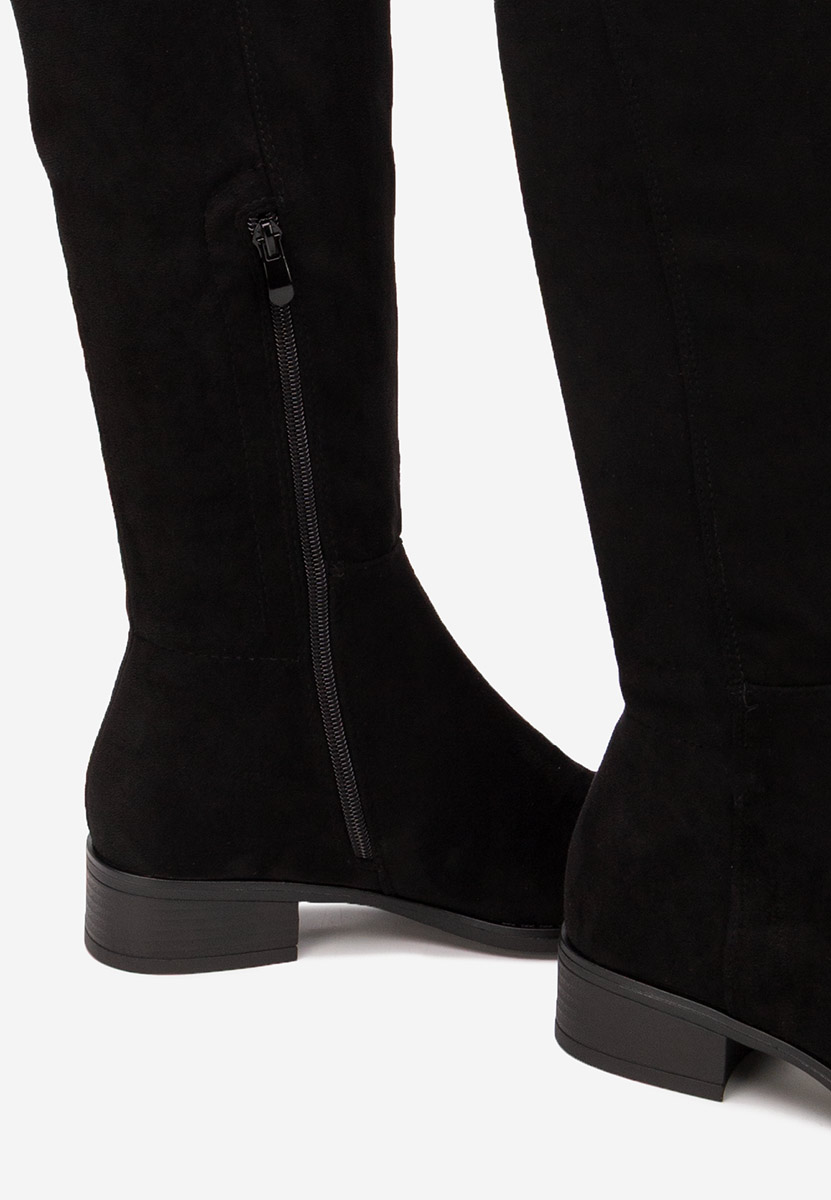 Inies fekete combcsizma