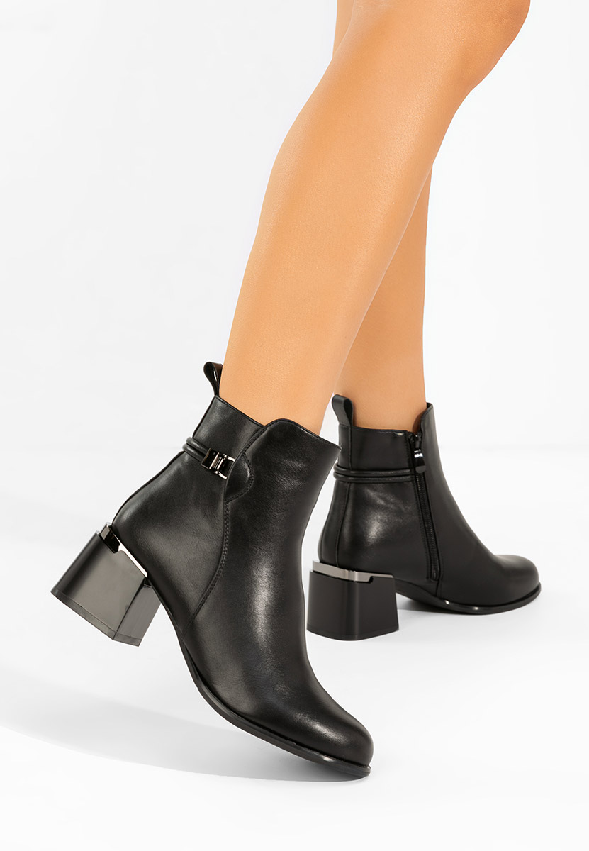 Selvoria fekete bokacipő vastag sarokkal