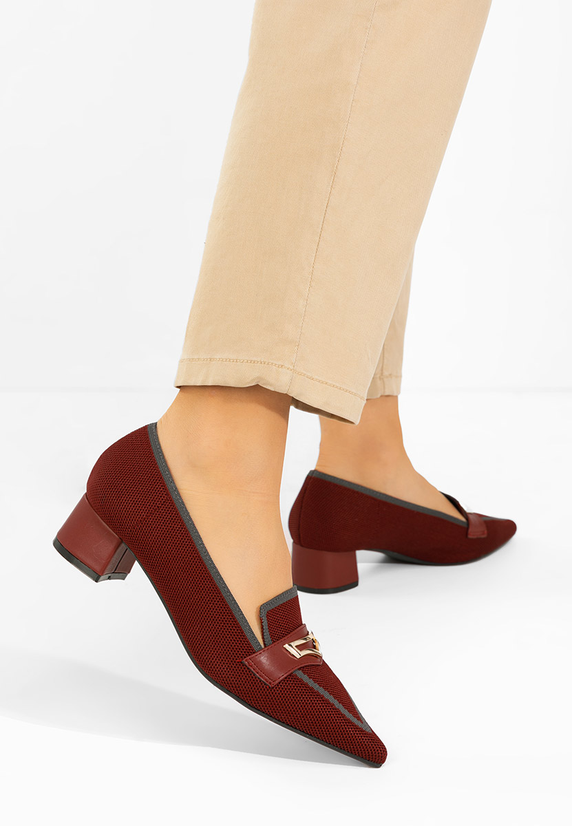 Dianey borvörös alacsony sarkú körömcipő