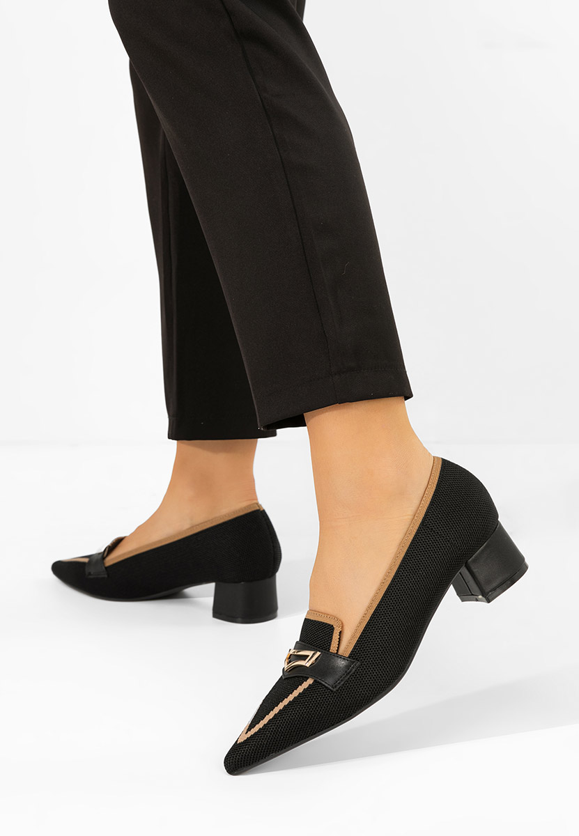 Dianey fekete alacsony sarkú körömcipő