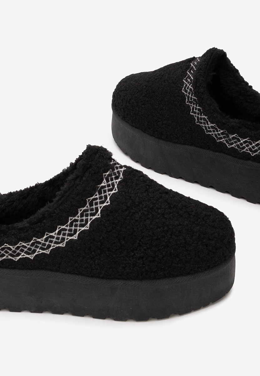 Aronna fekete telitalpú platform papucs