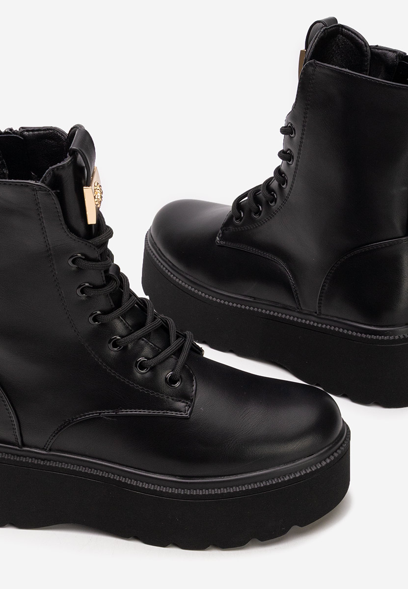 Alissia fekete telitalpú platform bakancs