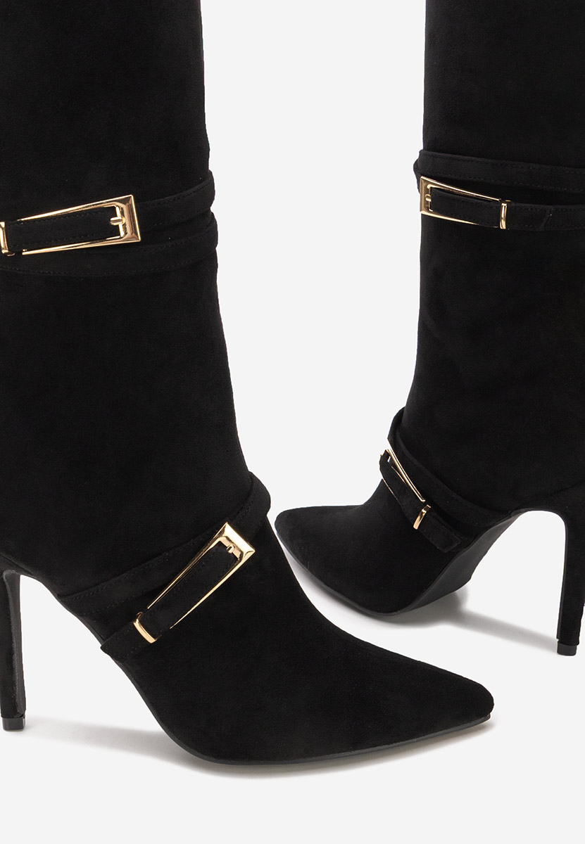 Ernesia fekete tűsarkú csizma