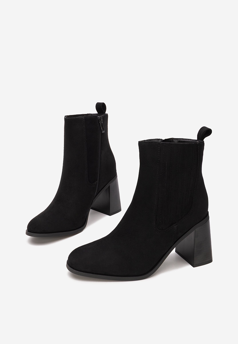 Elowyn fekete bokacsizma vastag sarokkal