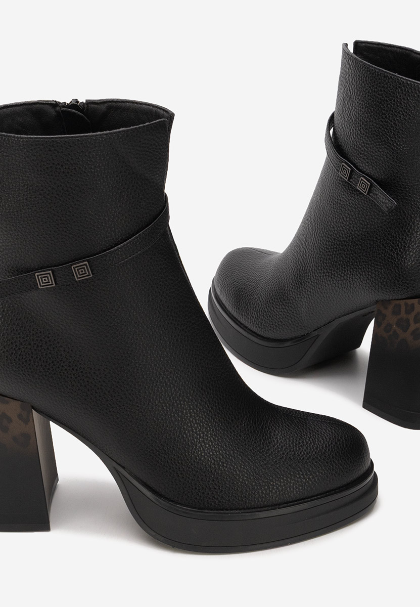 Rannia v2 fekete bokacsizma vastag sarokkal