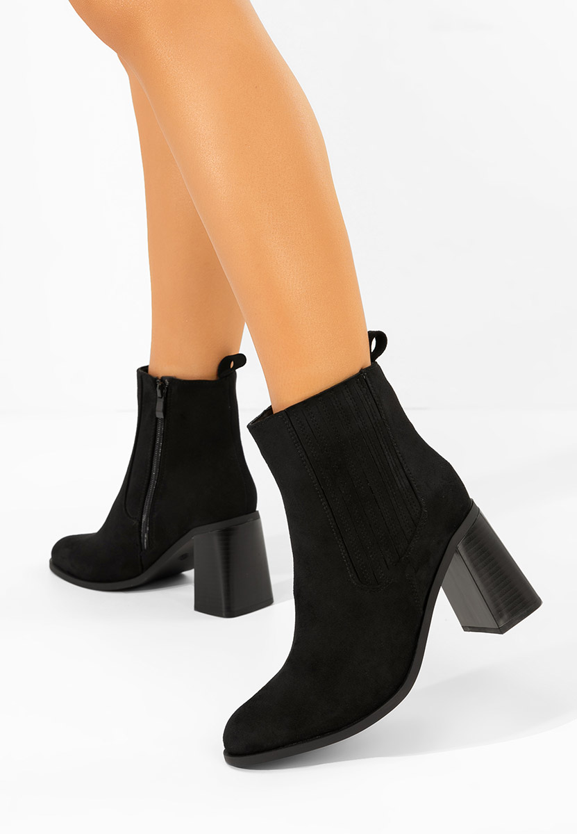 Elowyn fekete bokacsizma vastag sarokkal