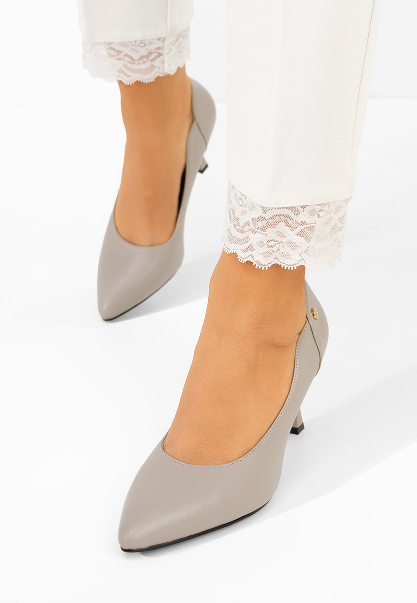 Karita szürke tűsarkú cipő 