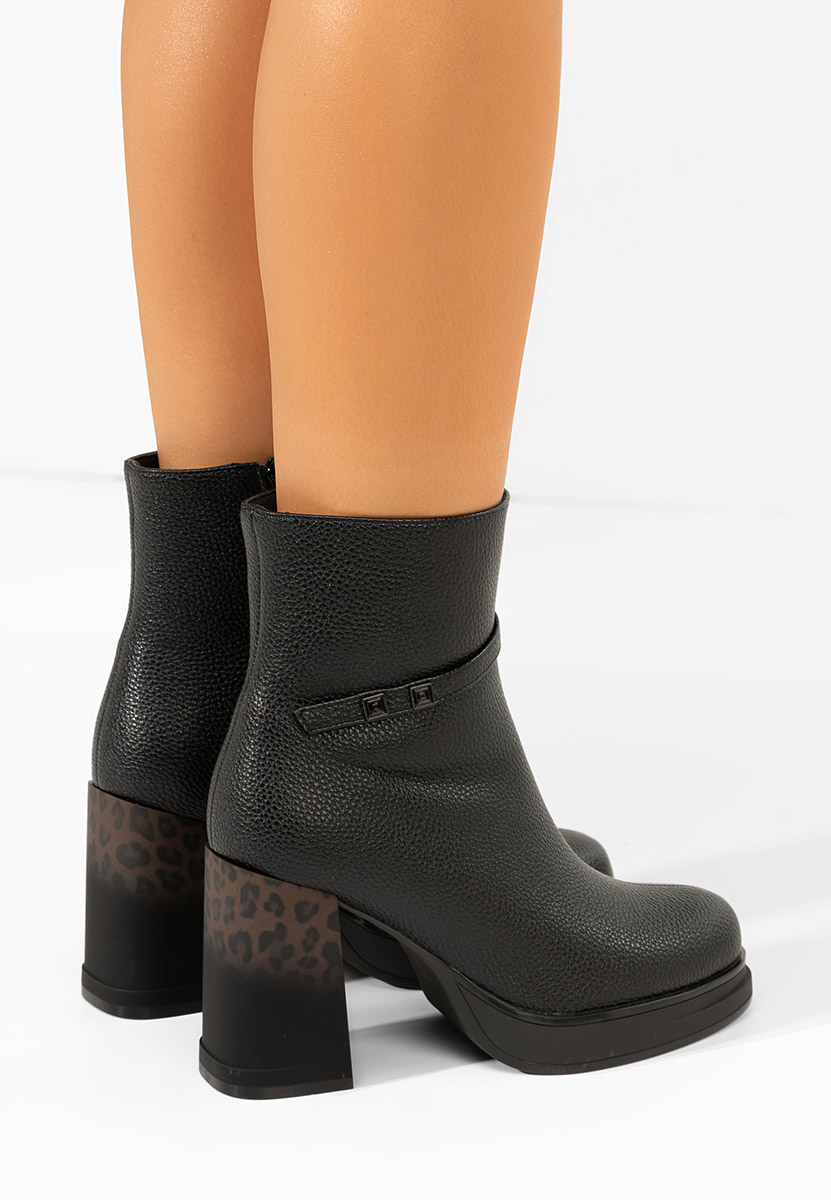 Rannia v2 fekete bokacsizma vastag sarokkal