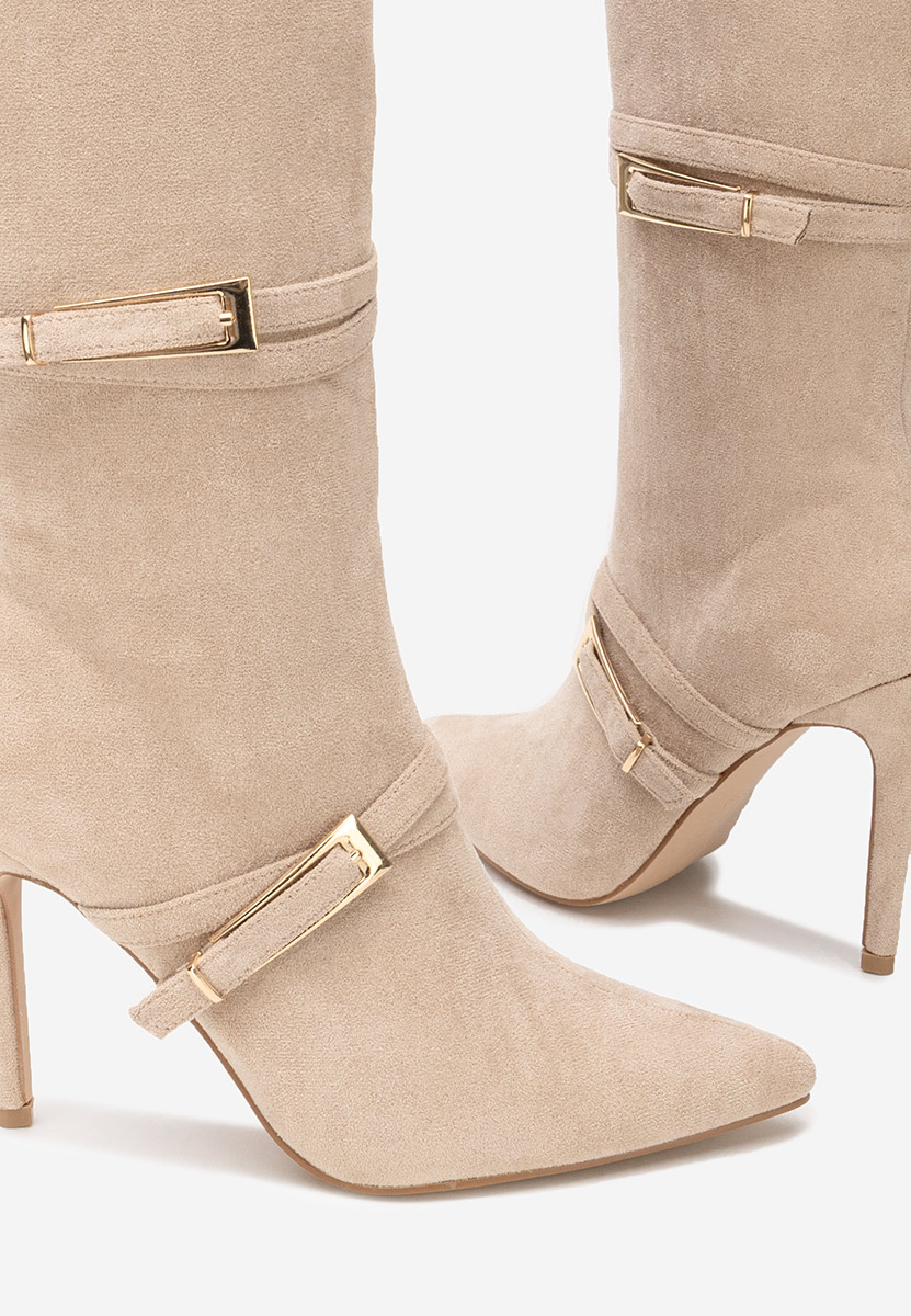 Ernesia bézs tűsarkú csizma