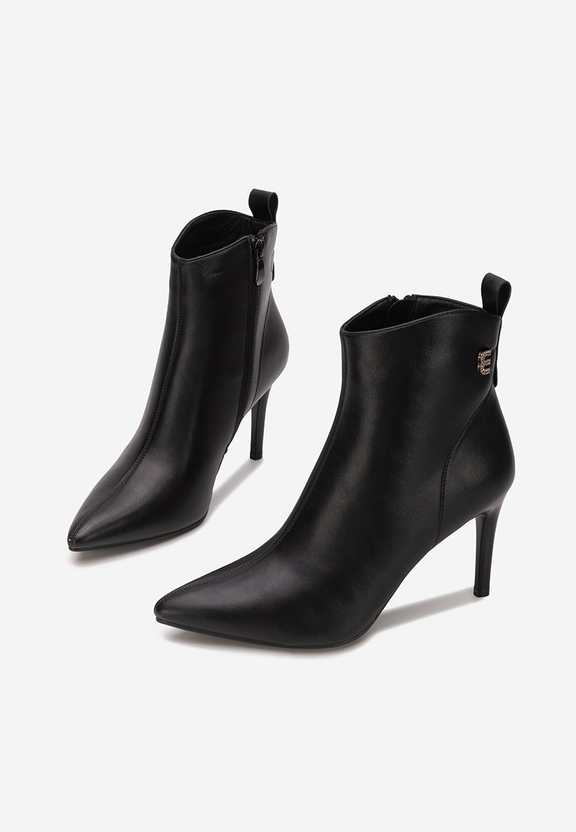 Vanessia v2 fekete tűsarkú bokacsizma