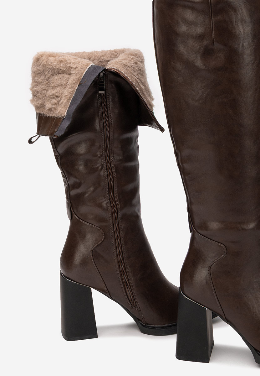 Ricardia barna magassarkú csizma