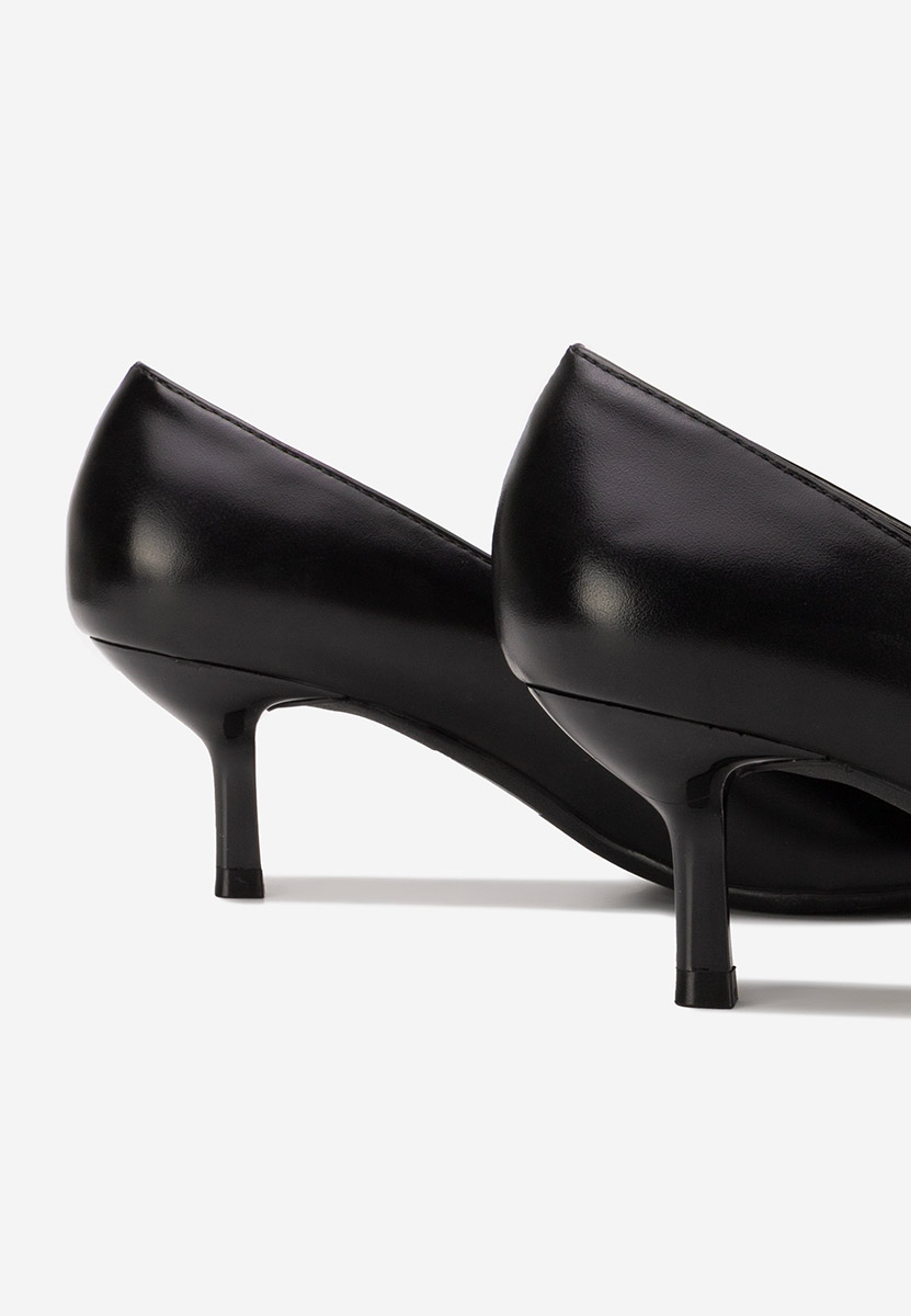 Rilora fekete tűsarkú cipő 