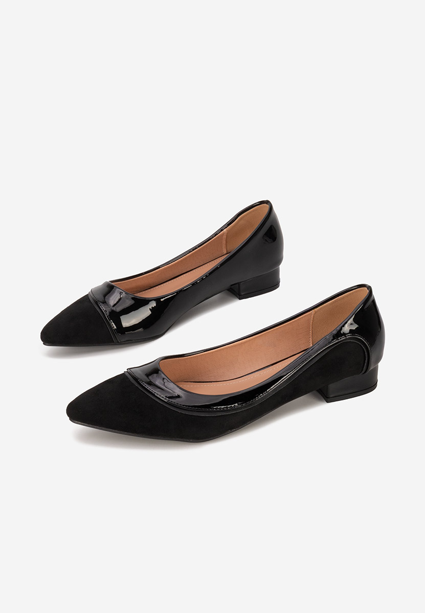 Casildia fekete alacsony sarkú körömcipő