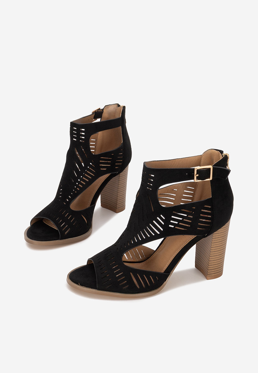 Cassey fekete vastag sarkú szandál 