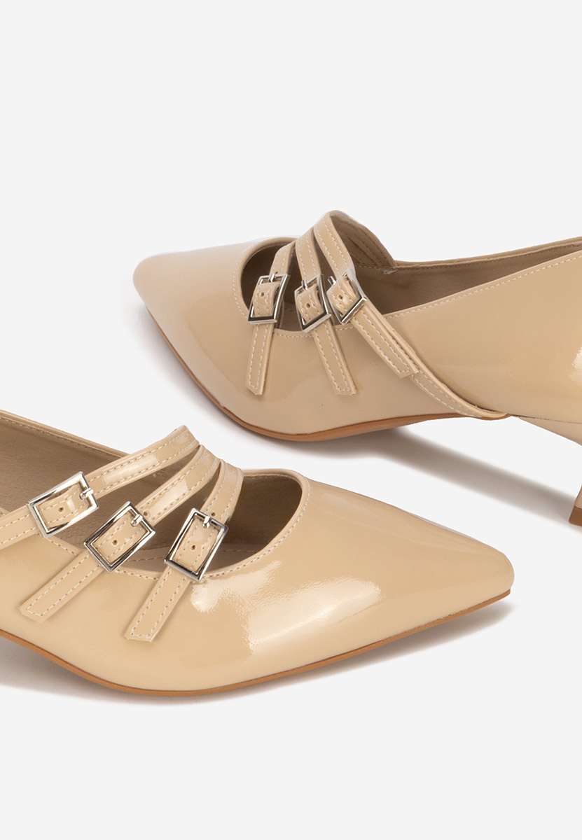 Marcella bézs tűsarkú cipő 