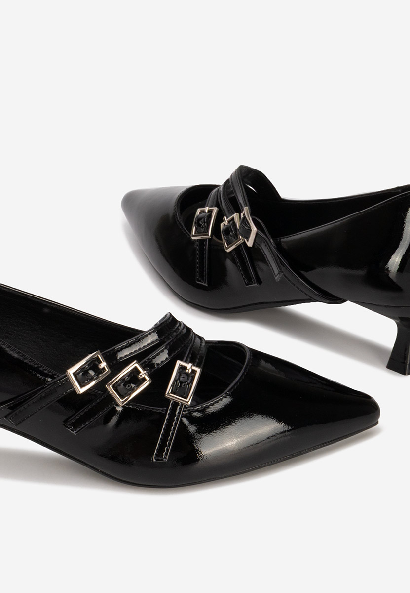 Marcella fekete tűsarkú cipő 