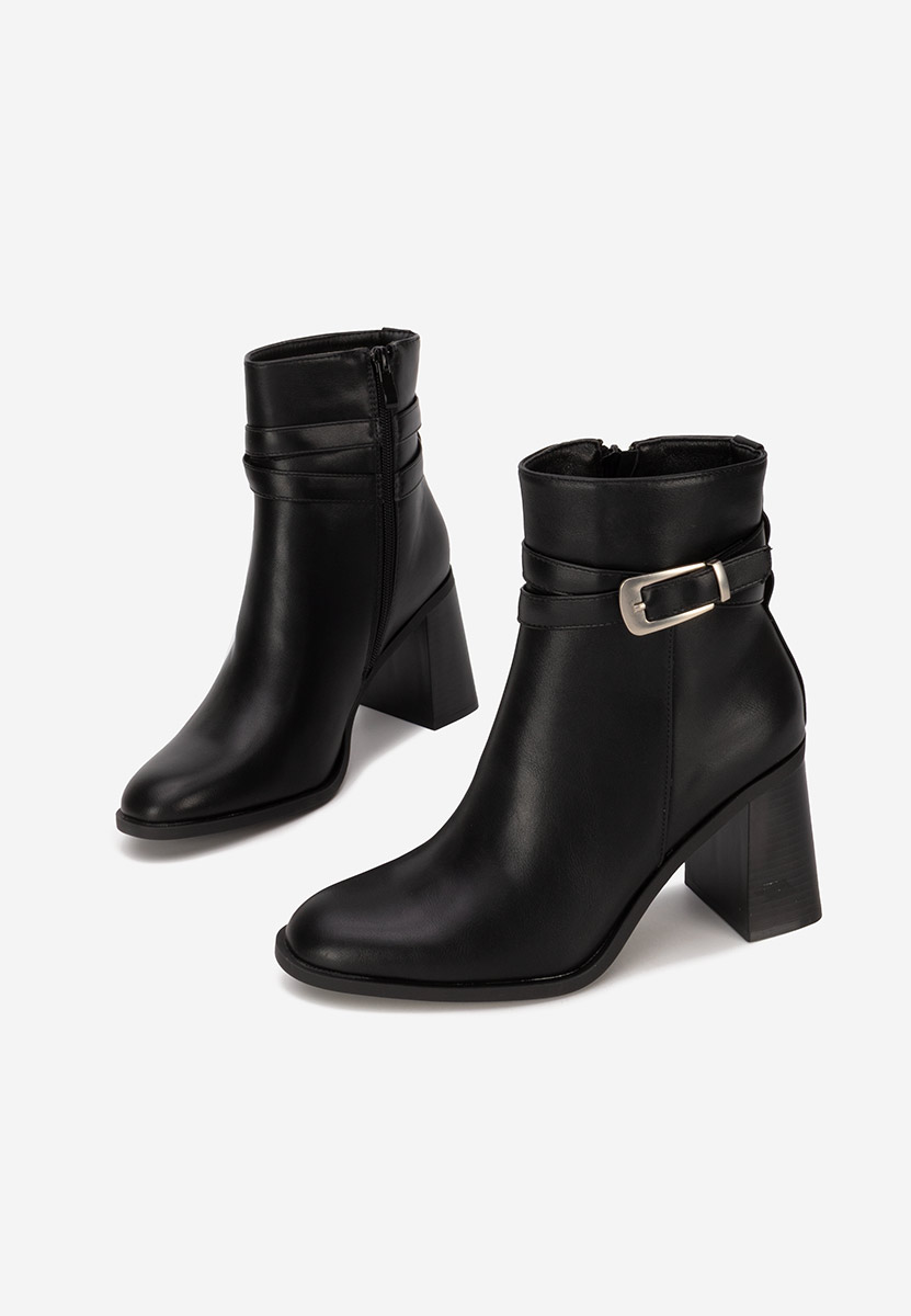 Reica fekete bokacsizma vastag sarokkal