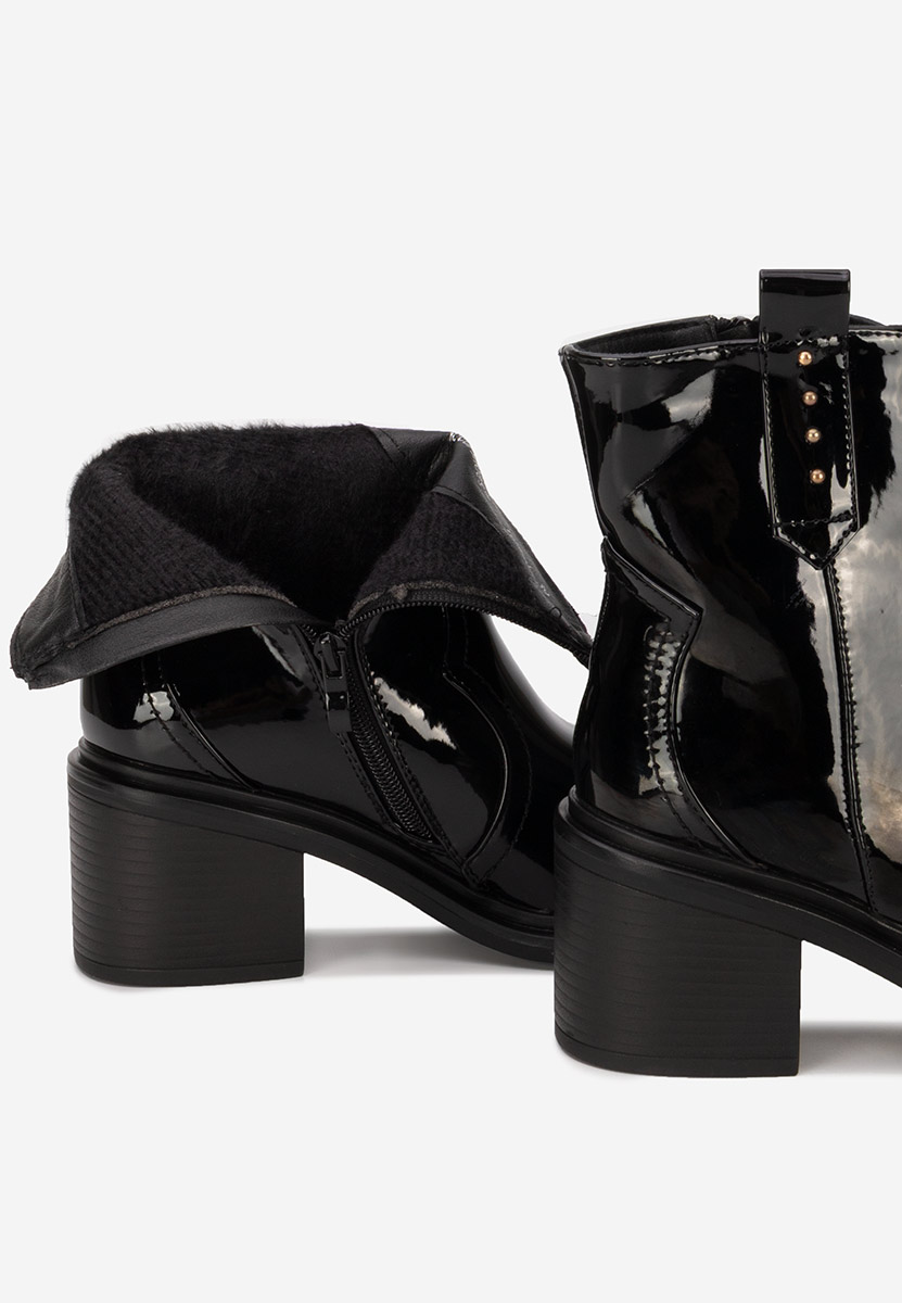 Katyana v2 fekete bokacsizma vastag sarokkal