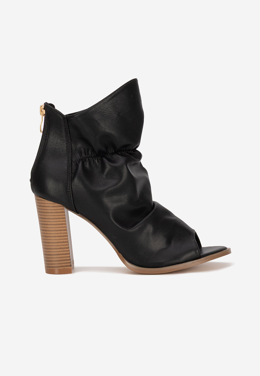 Jeanelle fekete bokacsizma vastag sarokkal