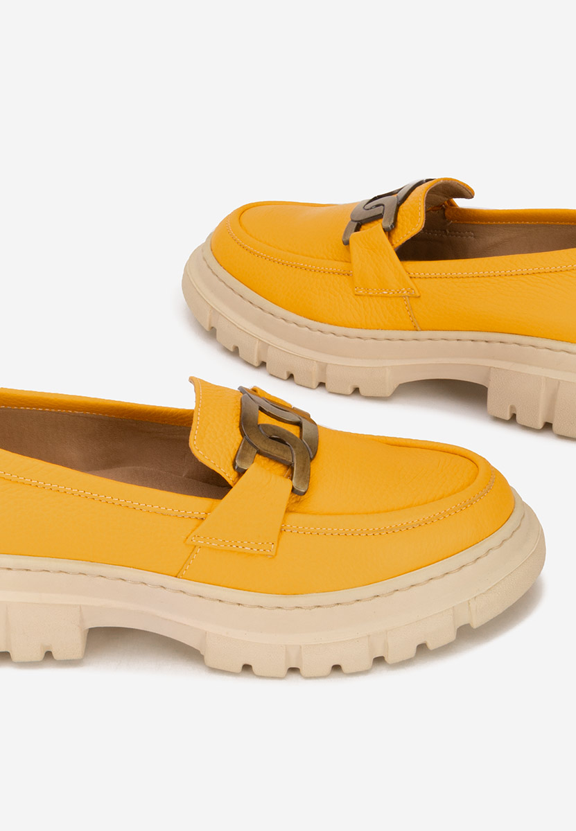 Haza v3 sárga bőr mokaszin