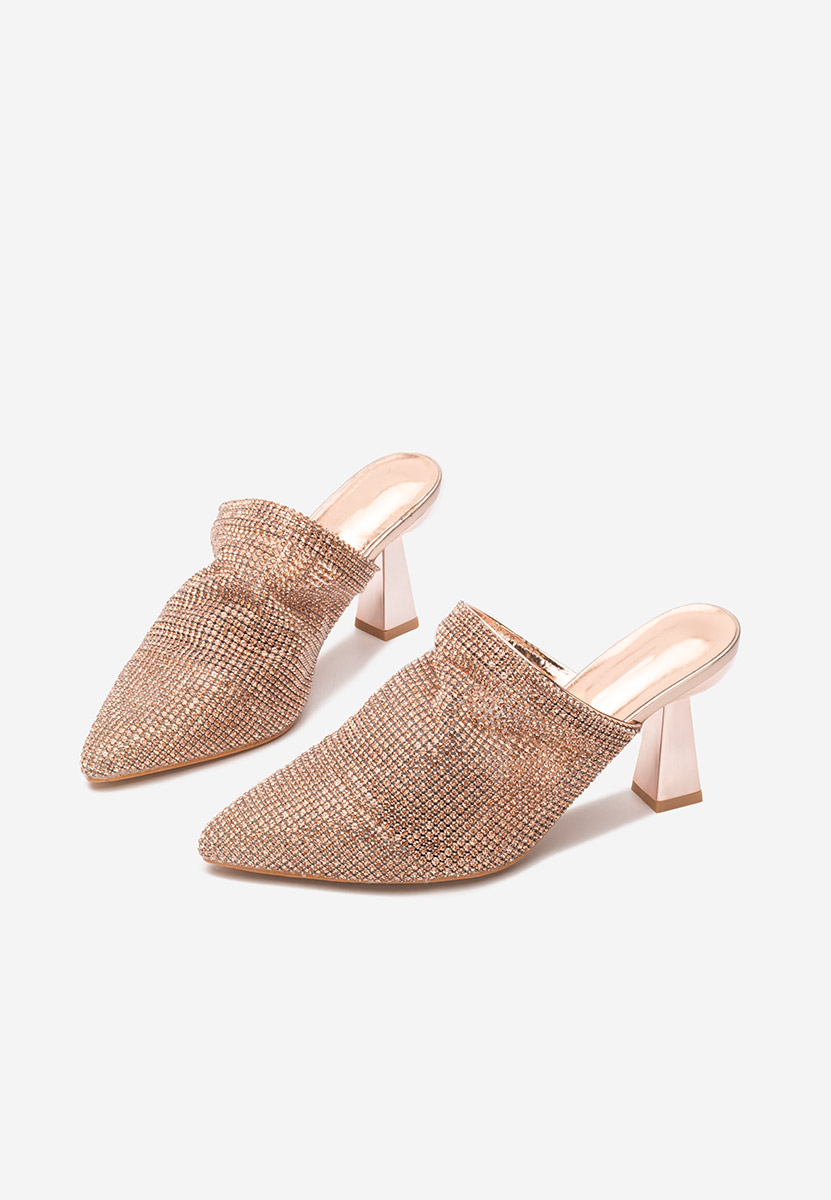 Vanelsa pezsgő színű elegáns női papucsok