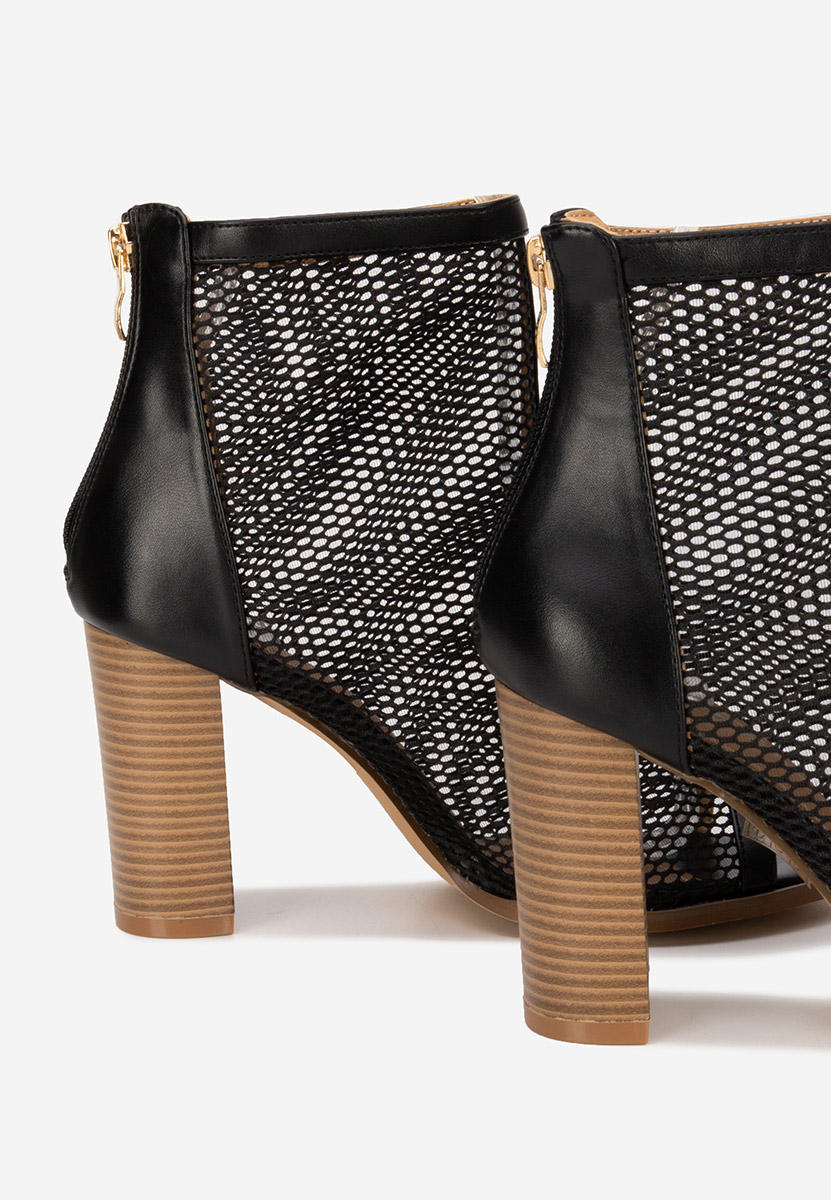 Laticia fekete rövidszárú magassarkú bokacsizma